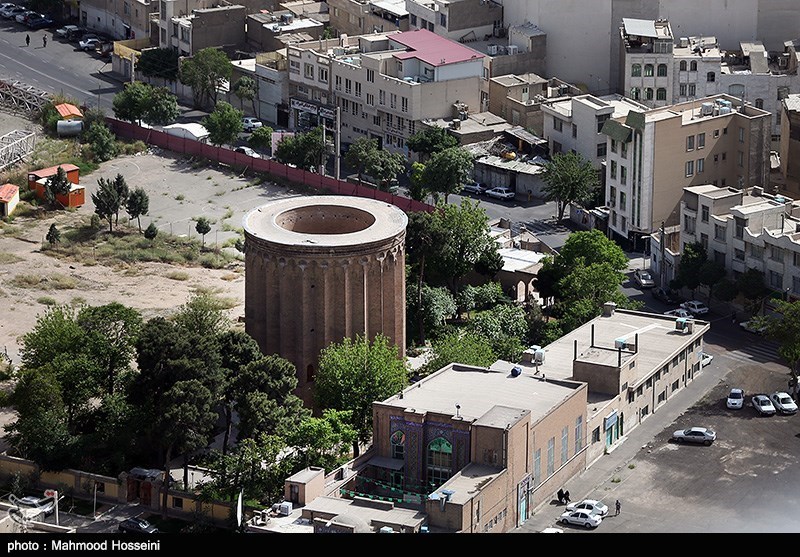 خاموشی برج‌های تاریخی تهران به احترام شهادت "سردار سلیمانی"