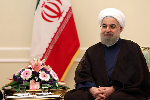 روحانی: امیدوارم روابط تهران-مسقط در همه زمینه‌ها گسترش یابد