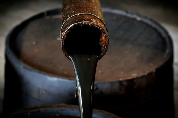قیمت نفت خام آمریکا زیر ۵۰ دلار بسته شد